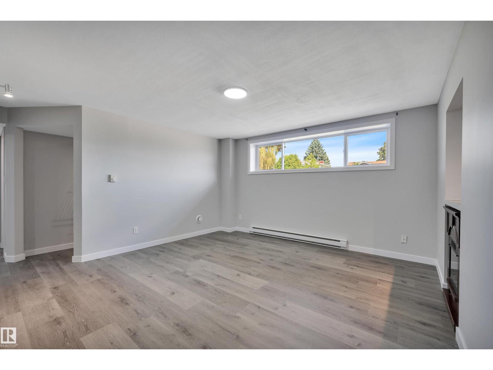 18 MALVERN DR — photo 36
