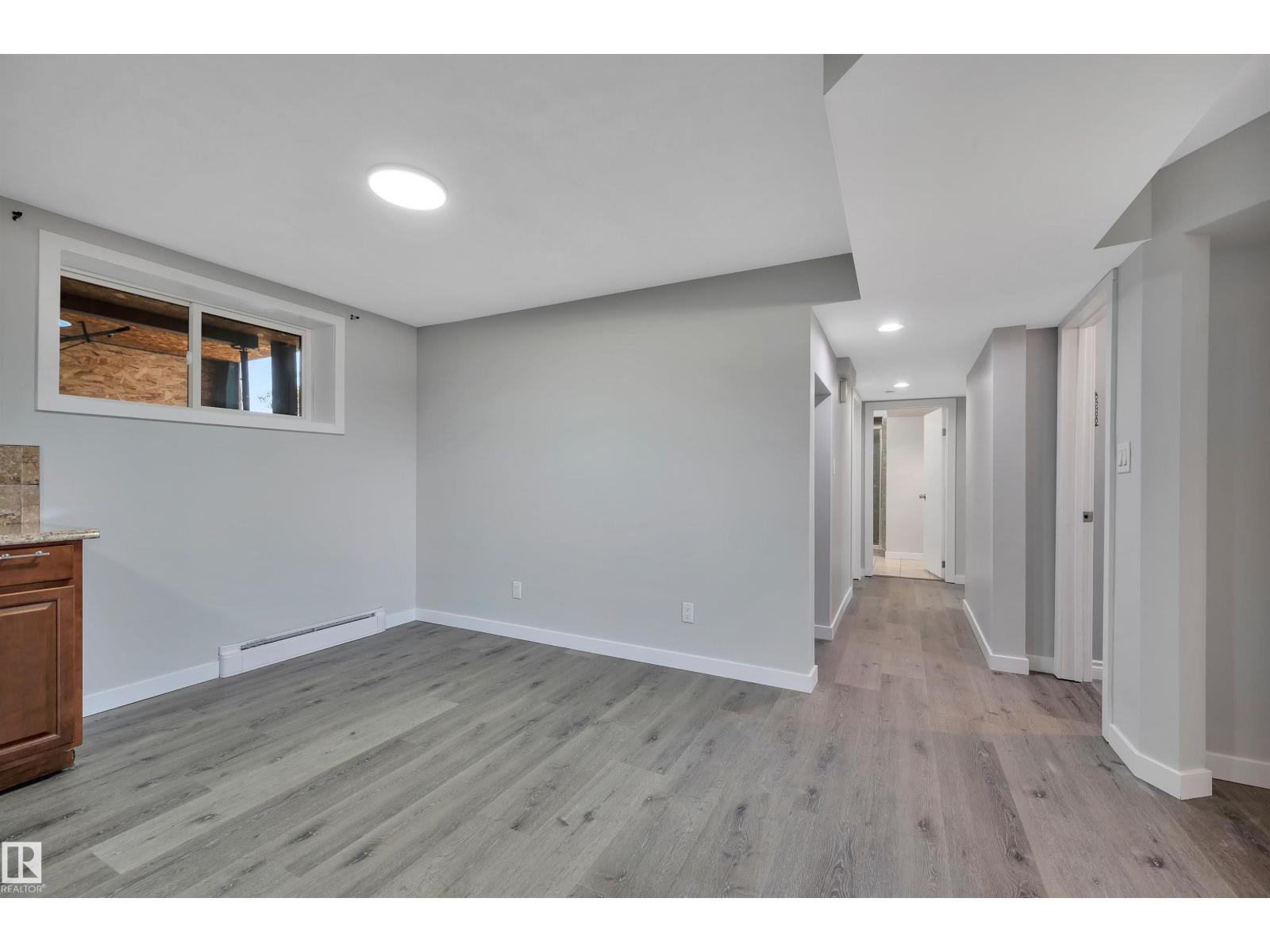 18 MALVERN DR - 38