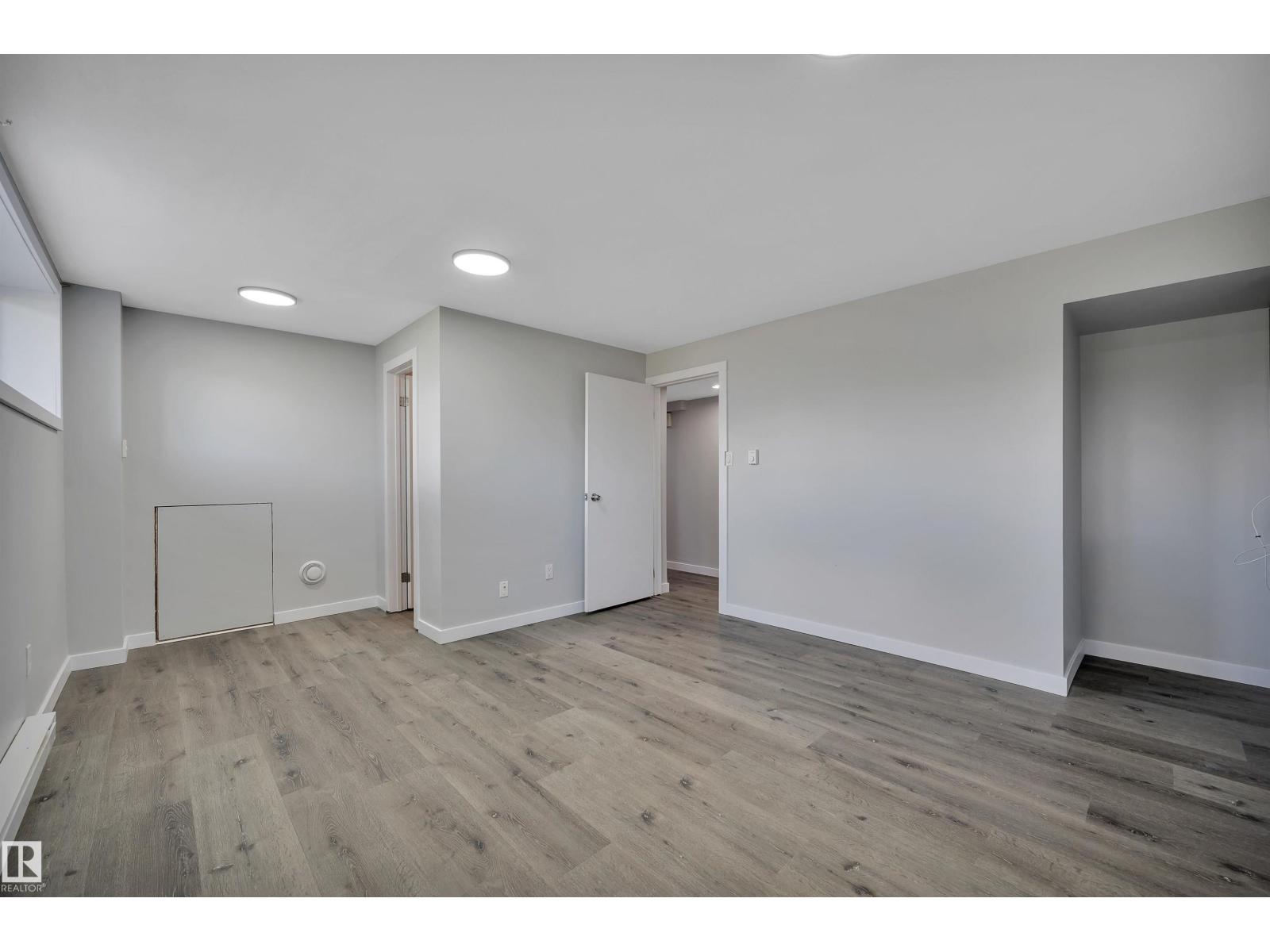 18 MALVERN DR — photo 40