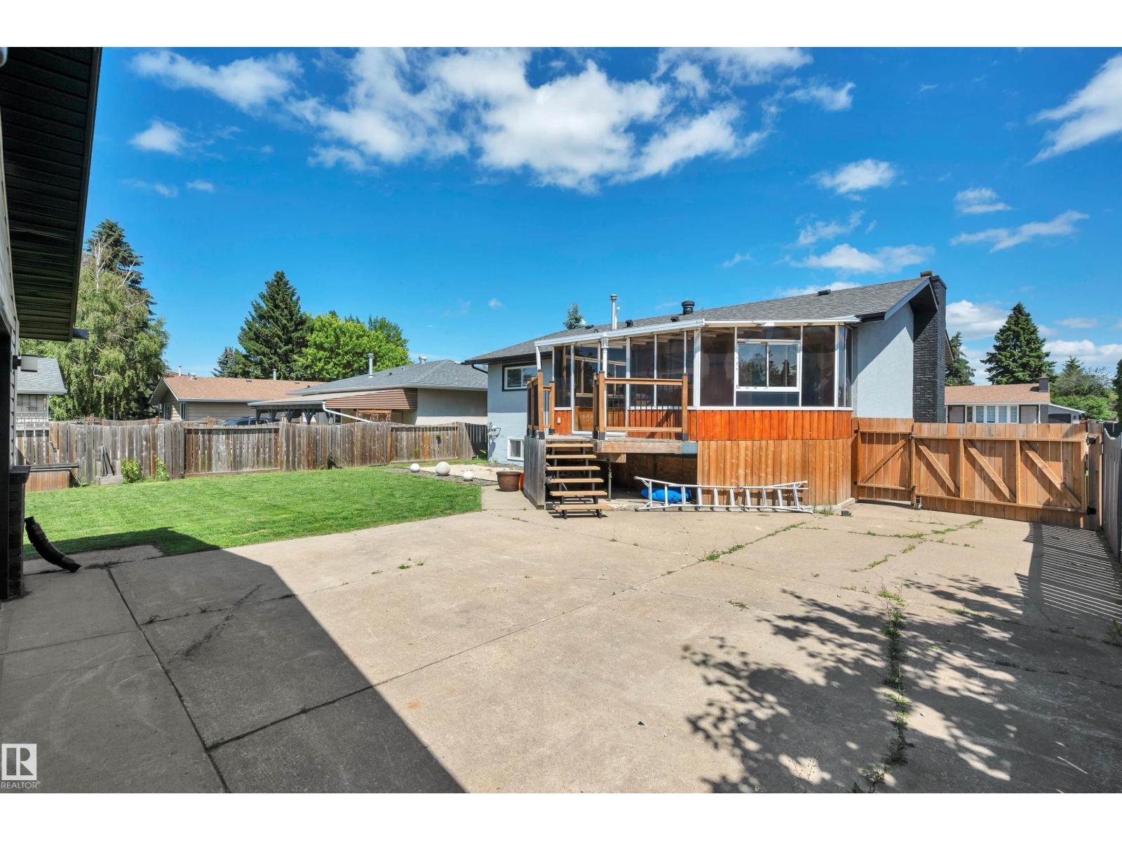 18 MALVERN DR — photo 48
