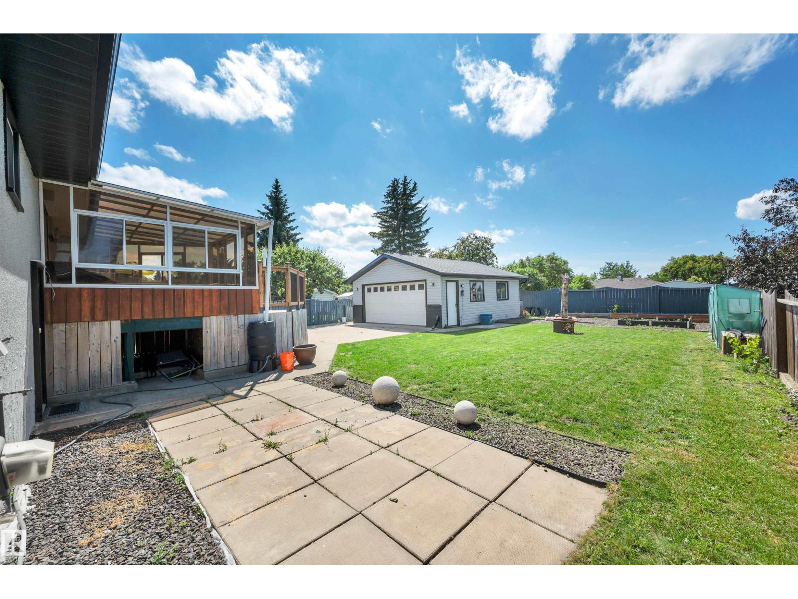 18 MALVERN DR - 51