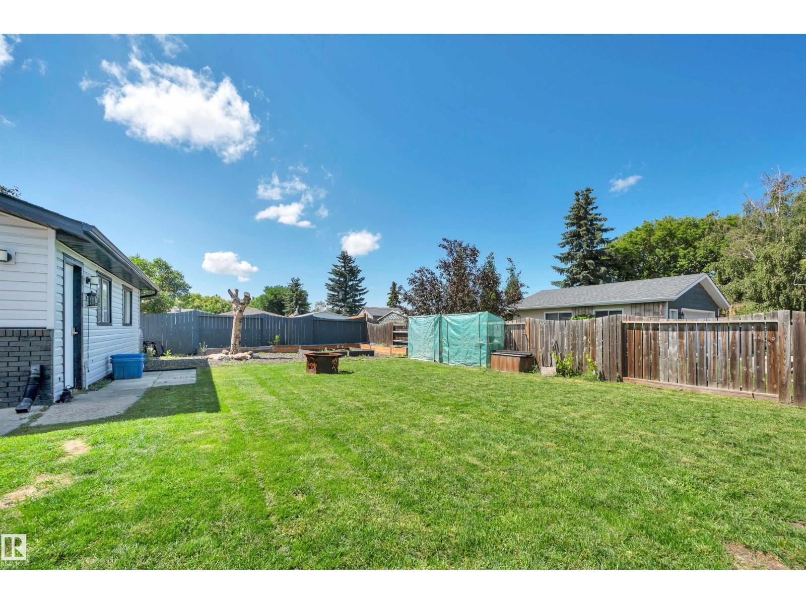 18 MALVERN DR - 52