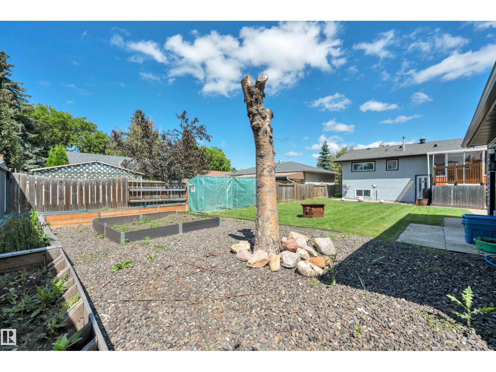 18 MALVERN DR - 54