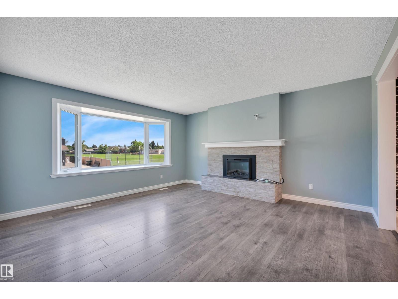 18 MALVERN DR - 9
