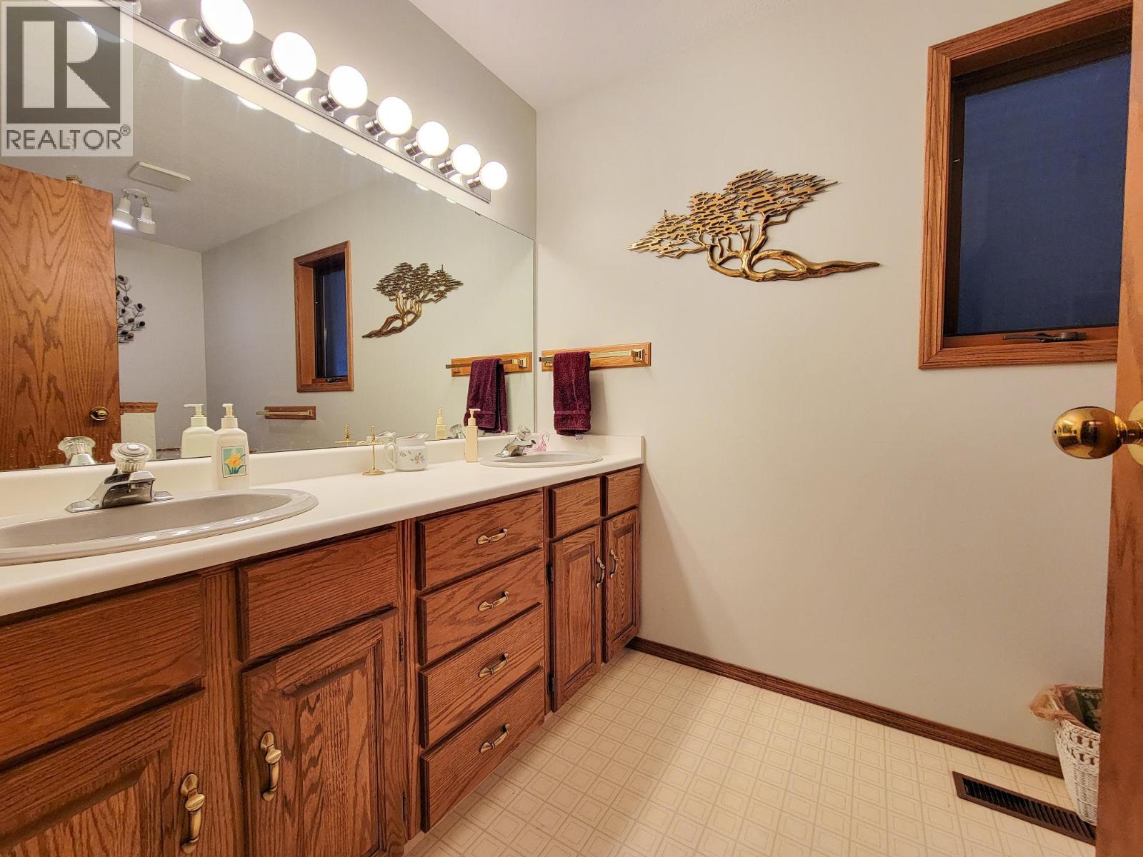 7326 GLACIER Drive - 39