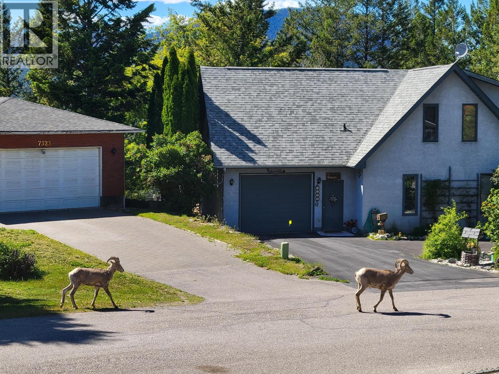 7326 GLACIER Drive - 8