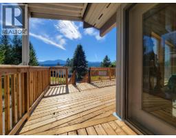 7326 Glacier Drive, Radium Hot Springs, BC V0A1M0 Photo 18