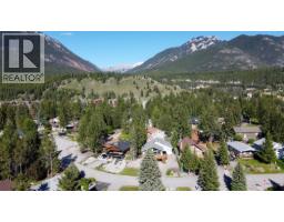 7326 Glacier Drive, Radium Hot Springs, BC V0A1M0 Photo 48