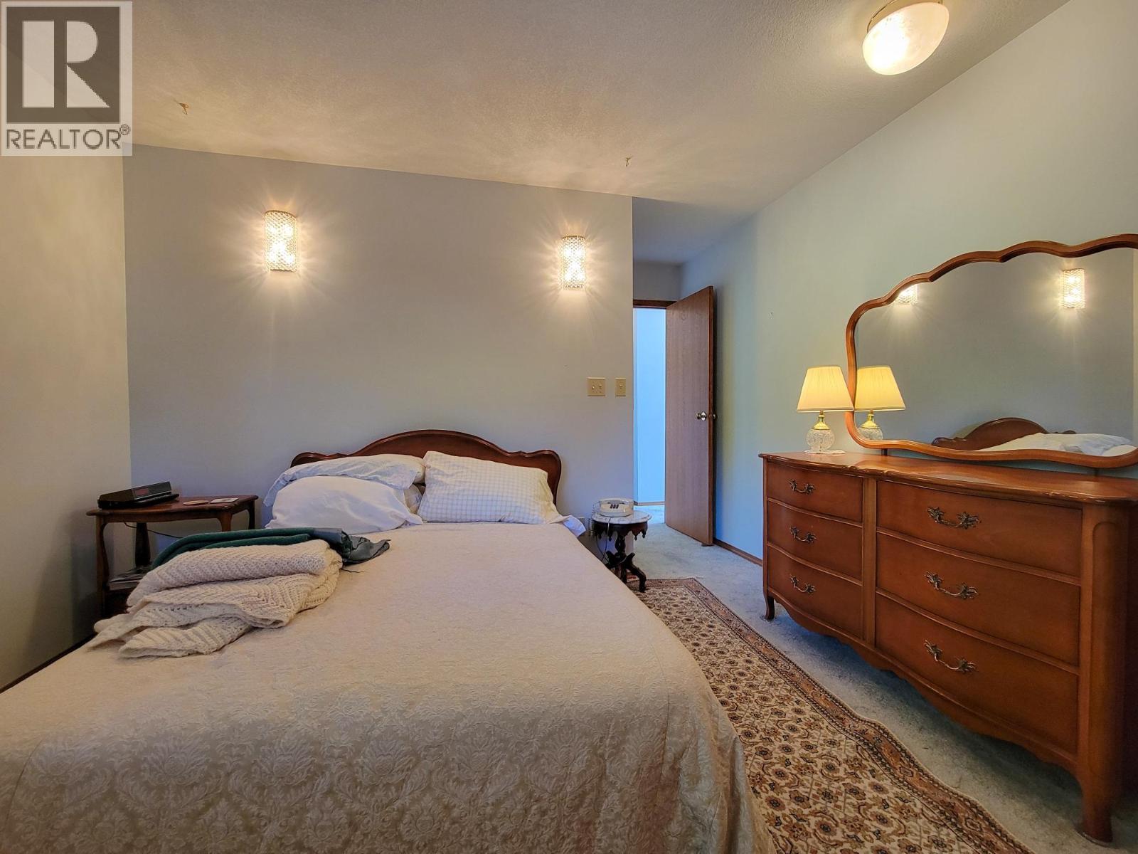 7326 GLACIER Drive - 33