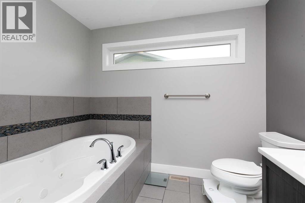 180 Firelight Way W — photo 15