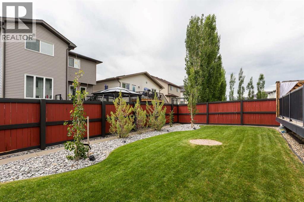 180 Firelight Way W — photo 39