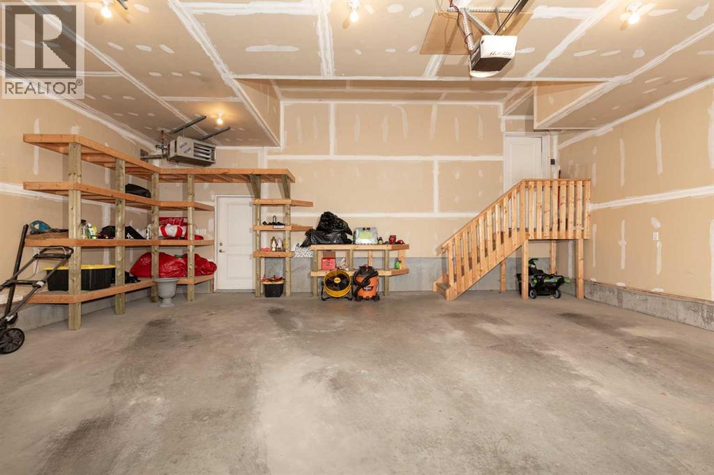 180 Firelight Way W — photo 32