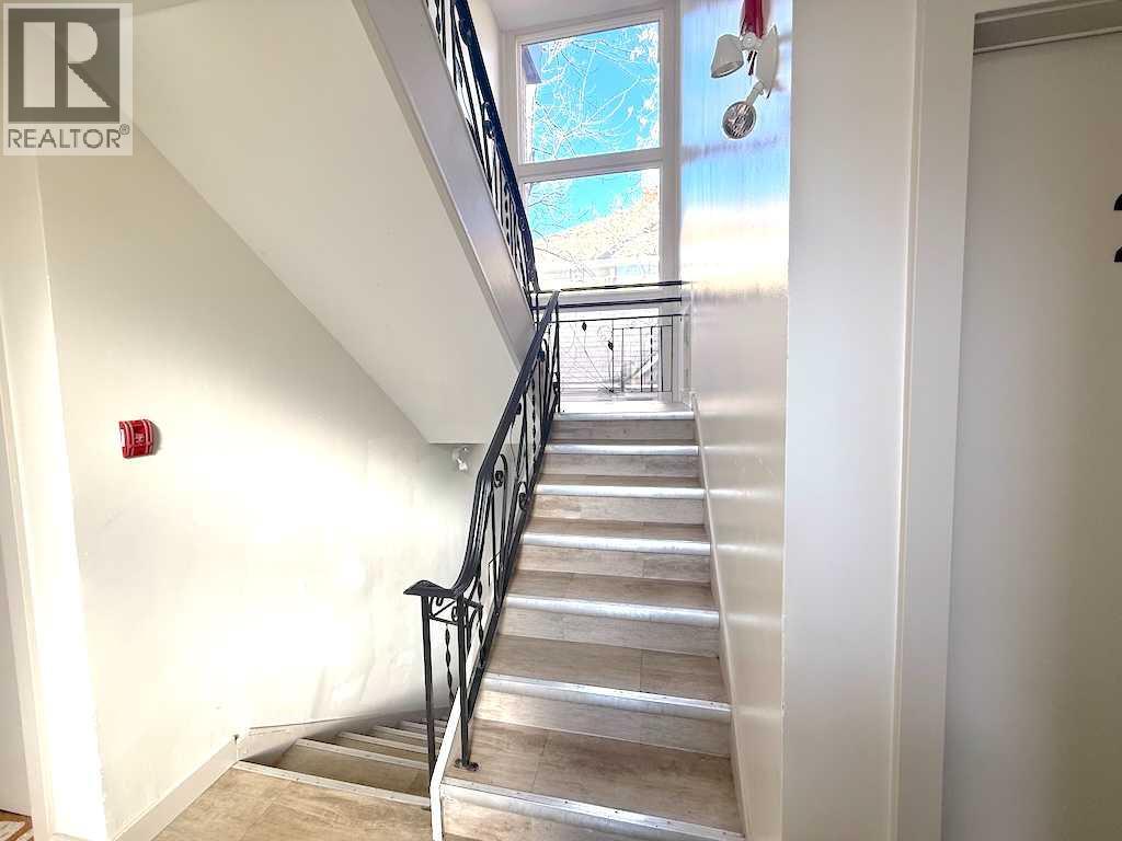 1821 17 Street SW - 5