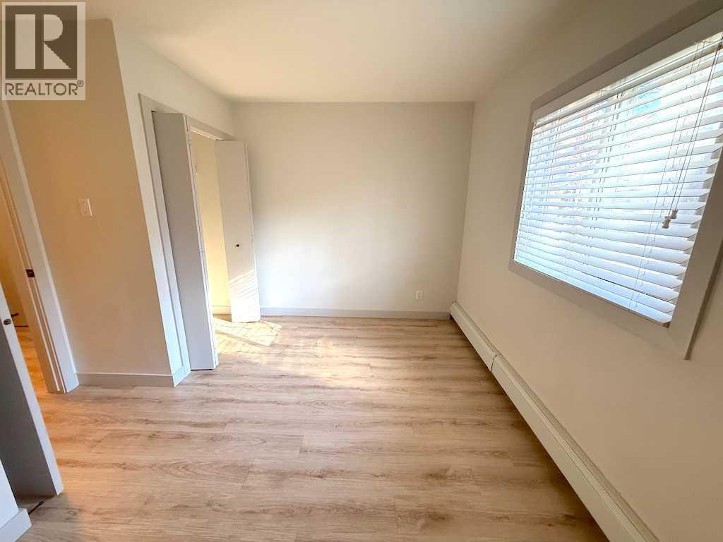 1821 17 Street SW - 19