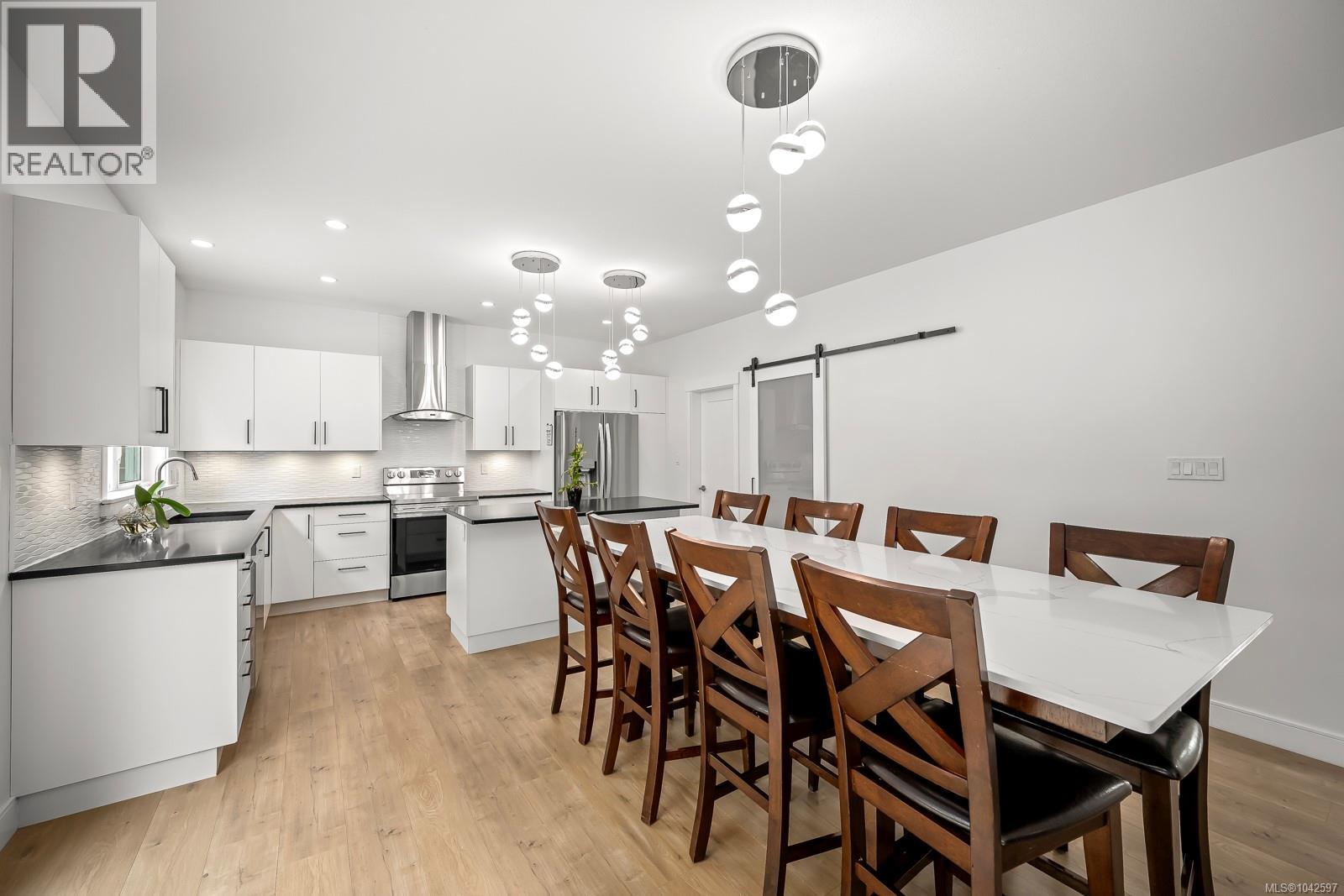 2583 Steele Cres, Courtenay