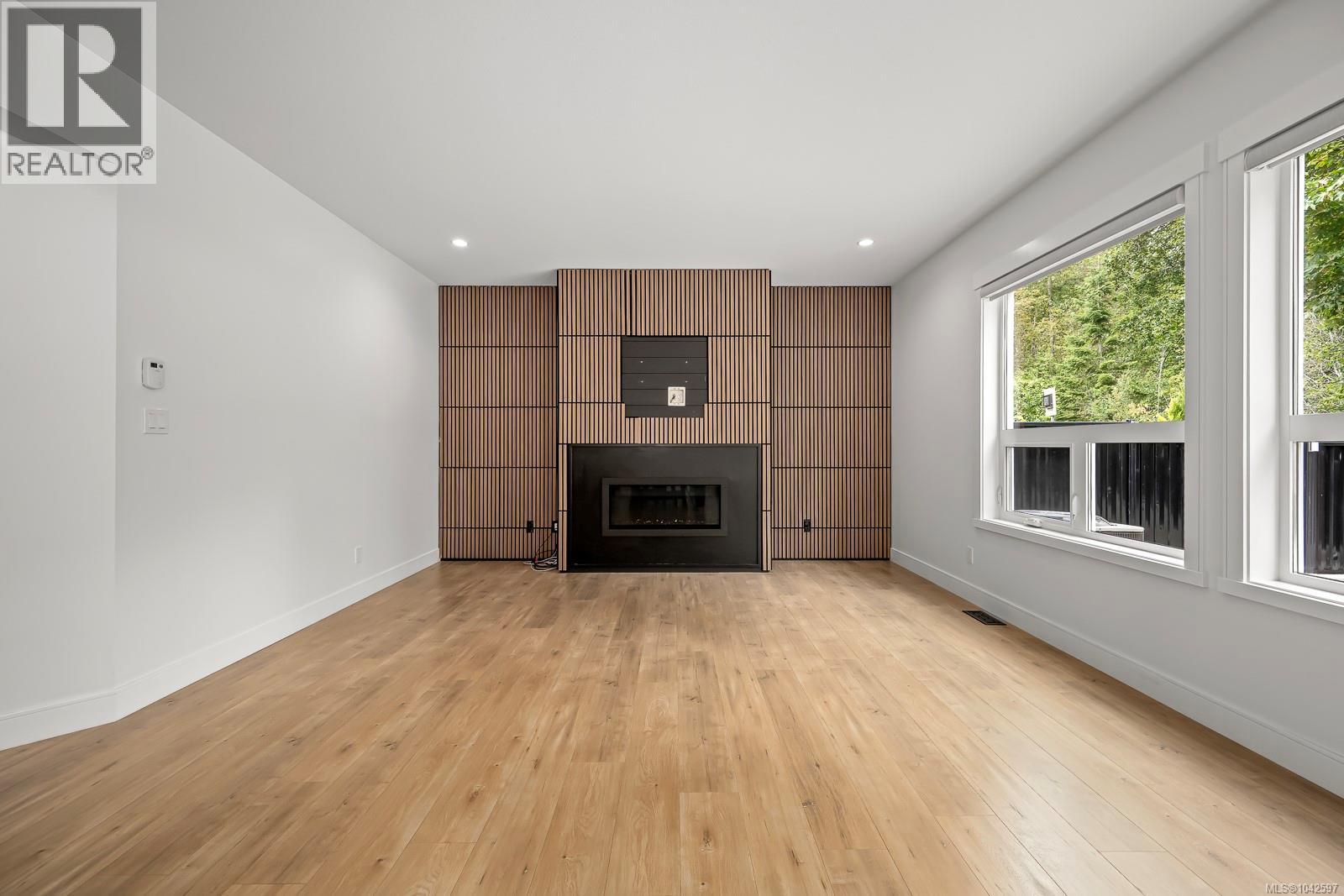 2583 Steele Cres, Courtenay
