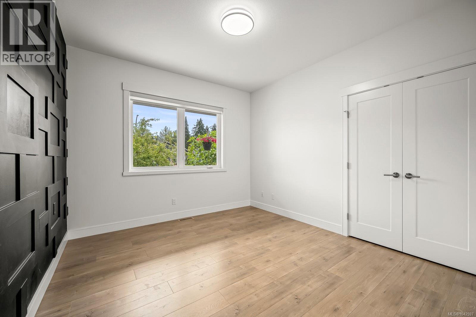 2583 Steele Cres, Courtenay
