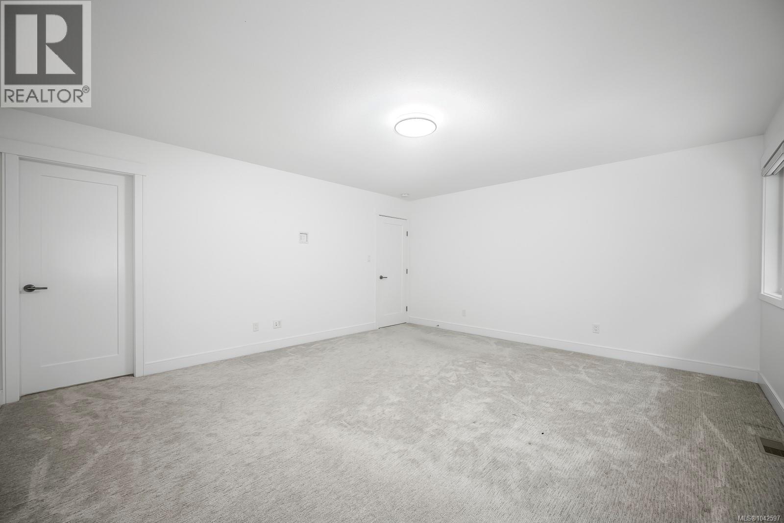 2583 Steele Cres, Courtenay