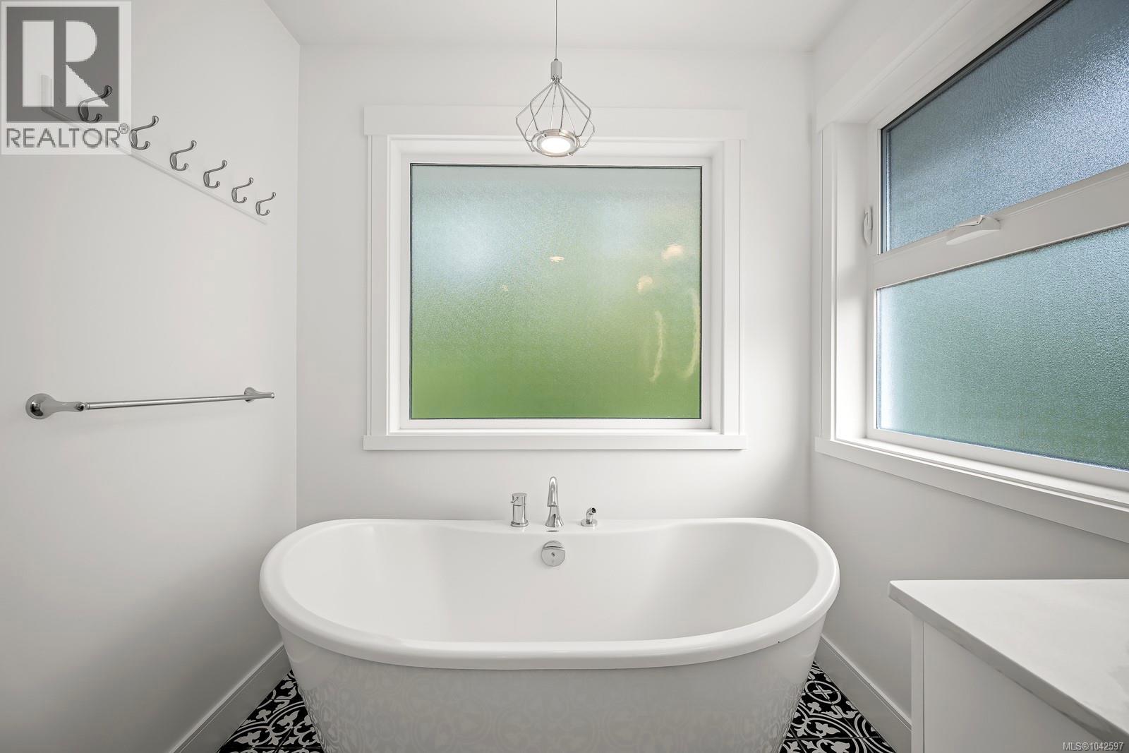 2583 Steele Cres, Courtenay