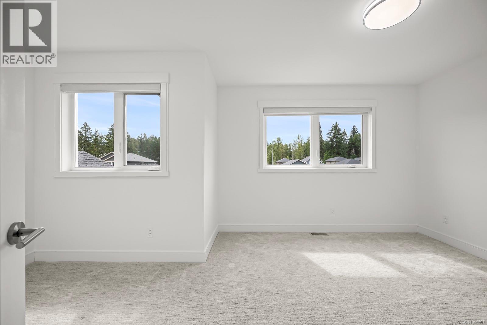 2583 Steele Cres, Courtenay