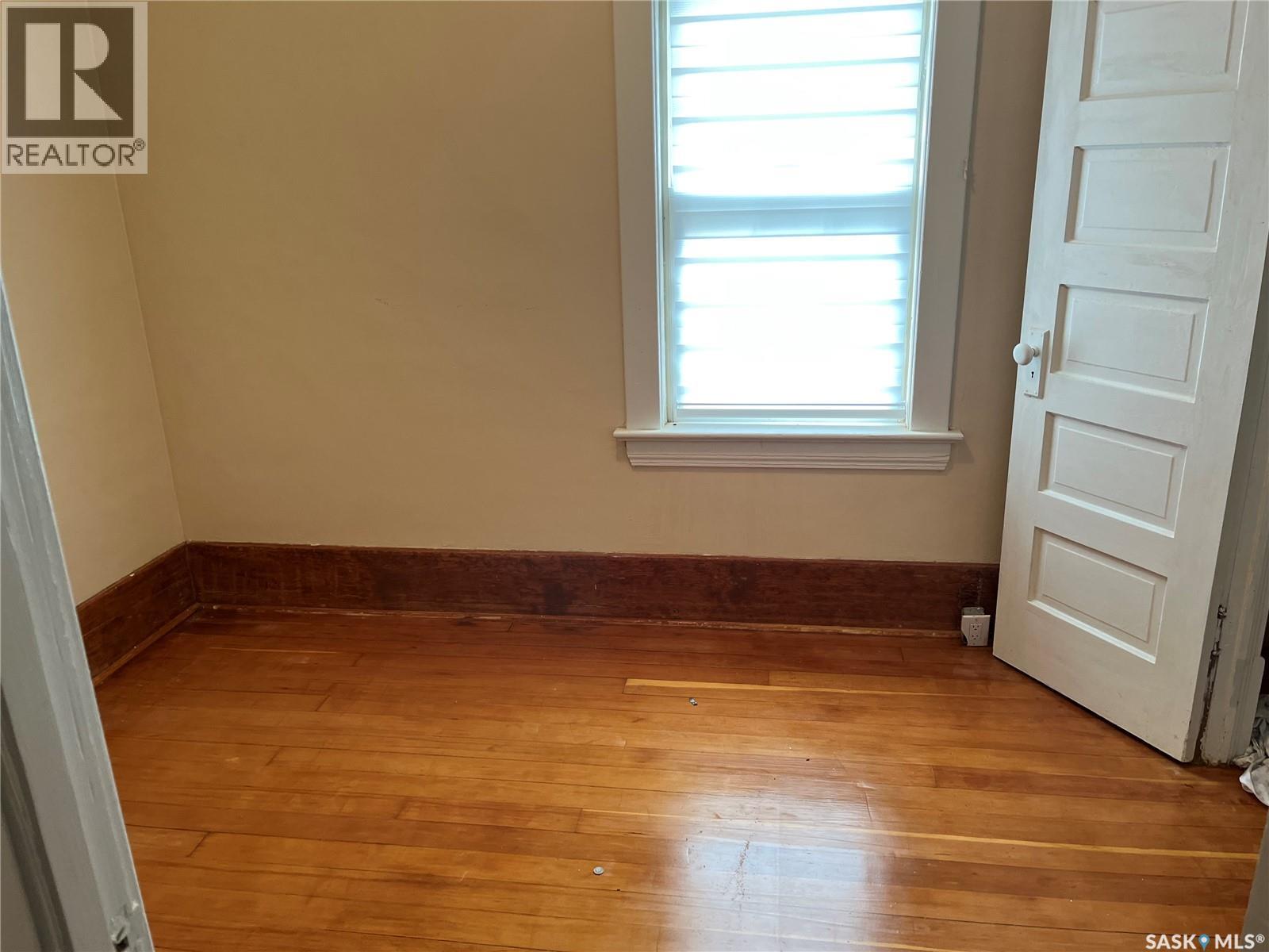 244 1st AVENUE E — photo 29