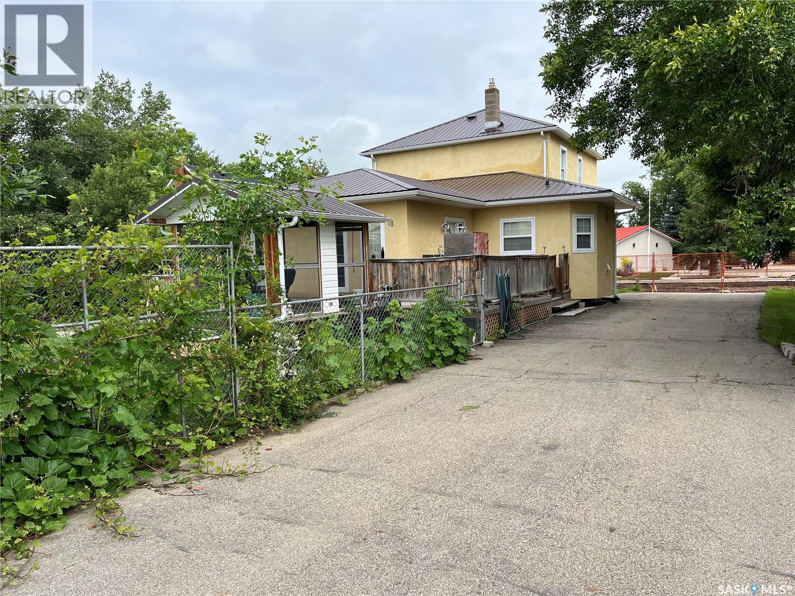 244 1st AVENUE E — photo 47