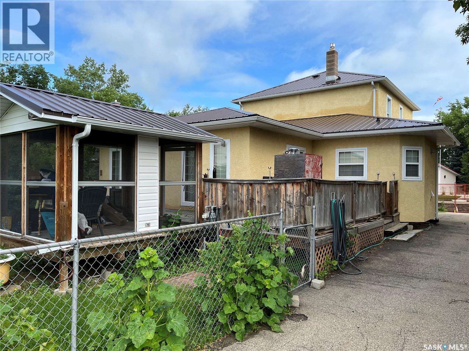 244 1st AVENUE E — photo 50