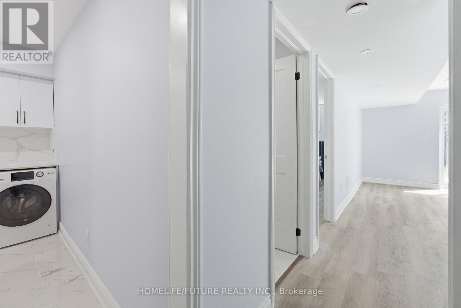 1 LOCKHART GATE - 38