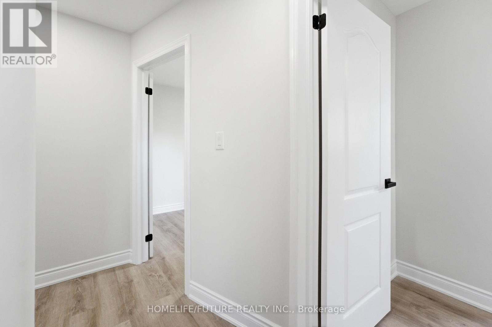1 LOCKHART GATE - 25