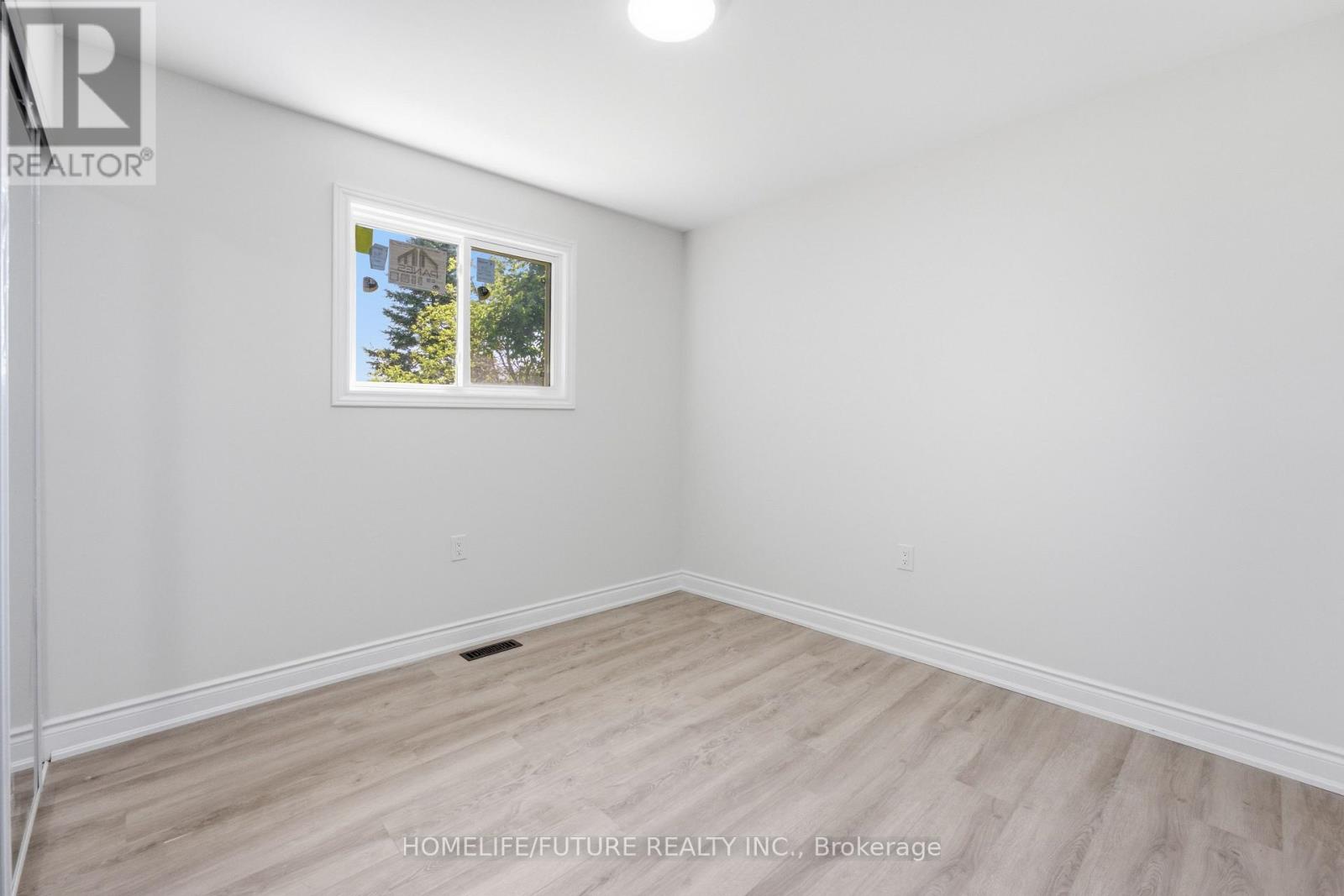1 LOCKHART GATE - 26