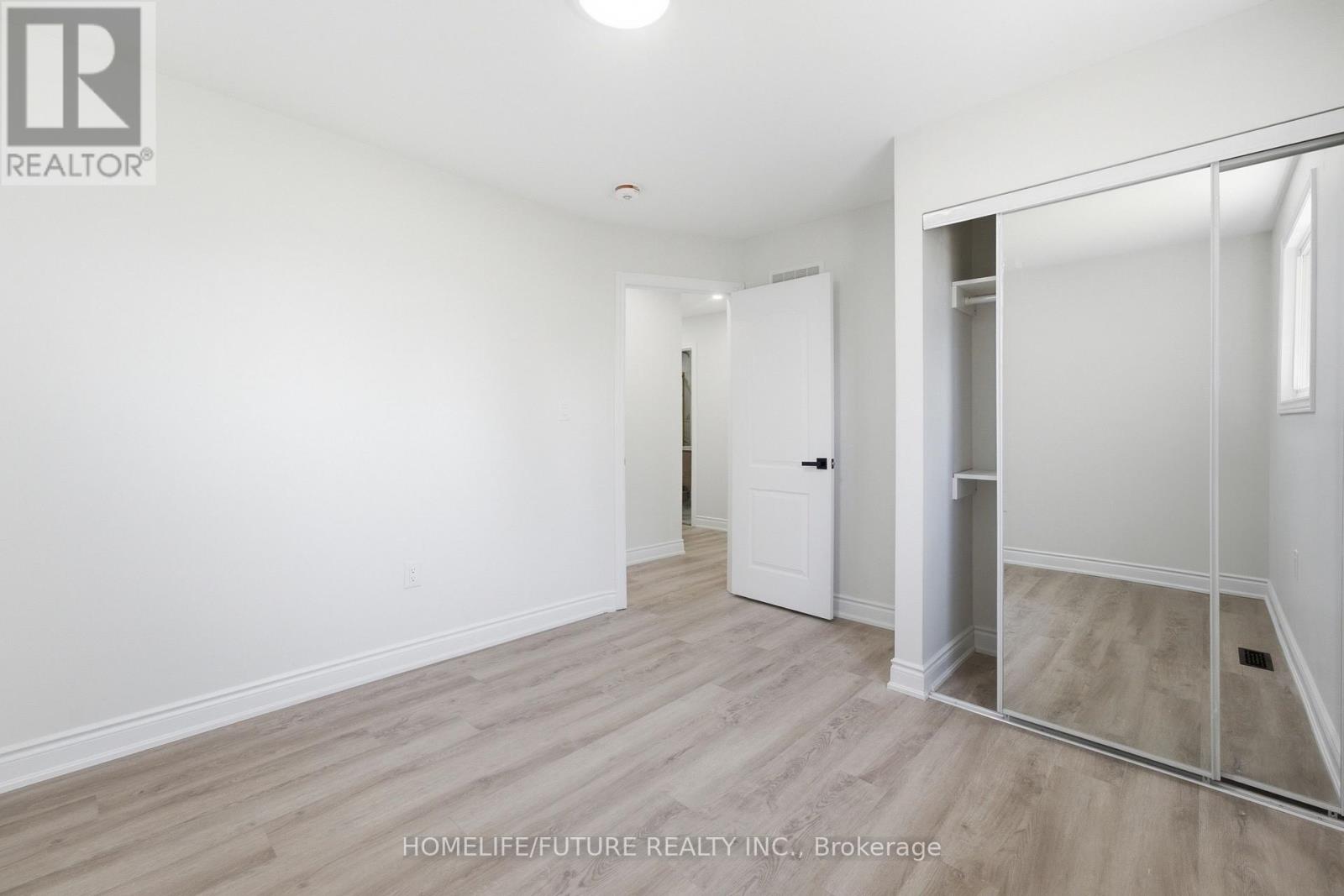 1 LOCKHART GATE - 27