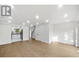 Kitchen - 4002 Brandon Gate Drive, Mississauga, ON L4T3N4 Photo 9