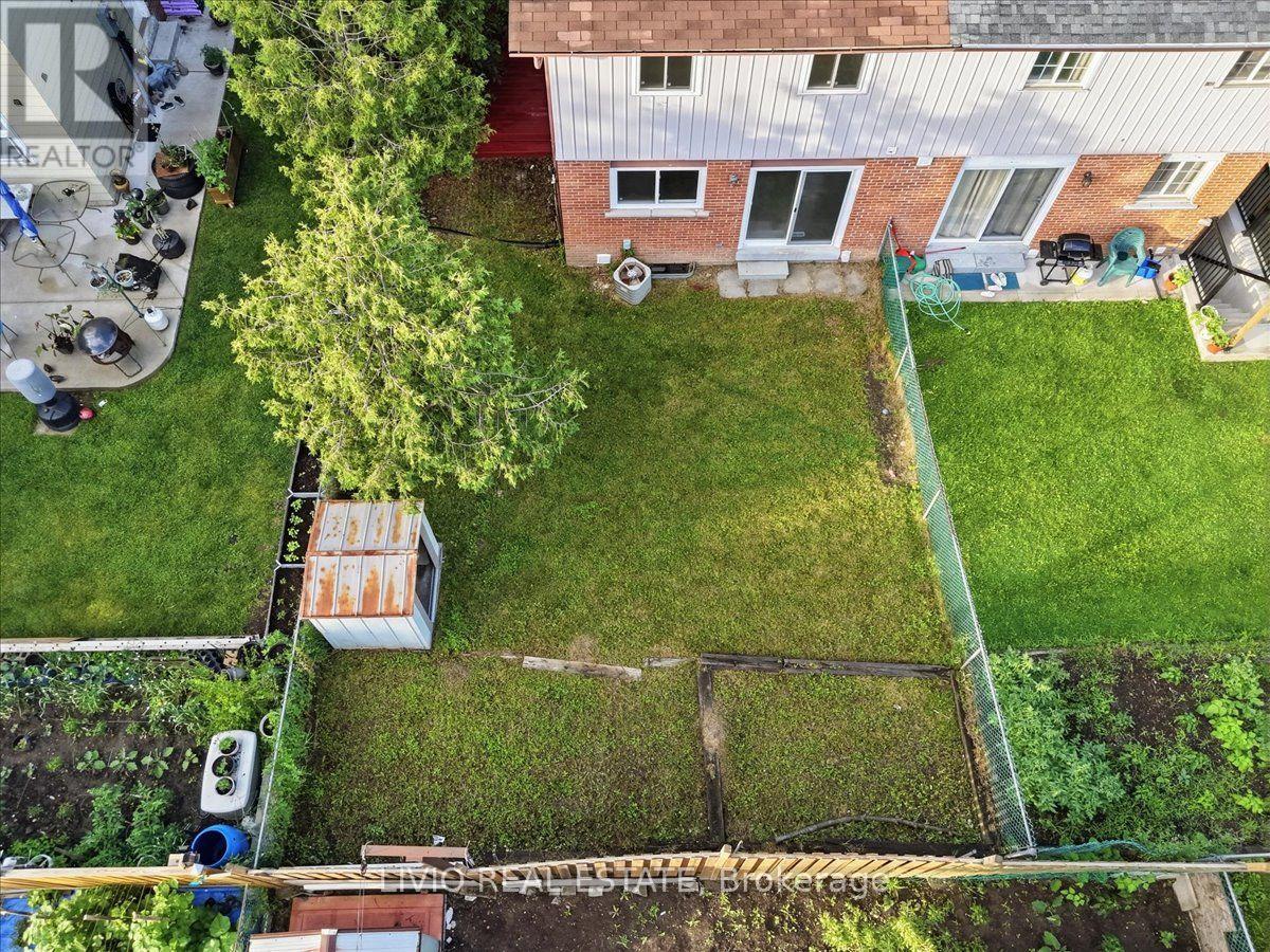4002 BRANDON GATE DRIVE - 41