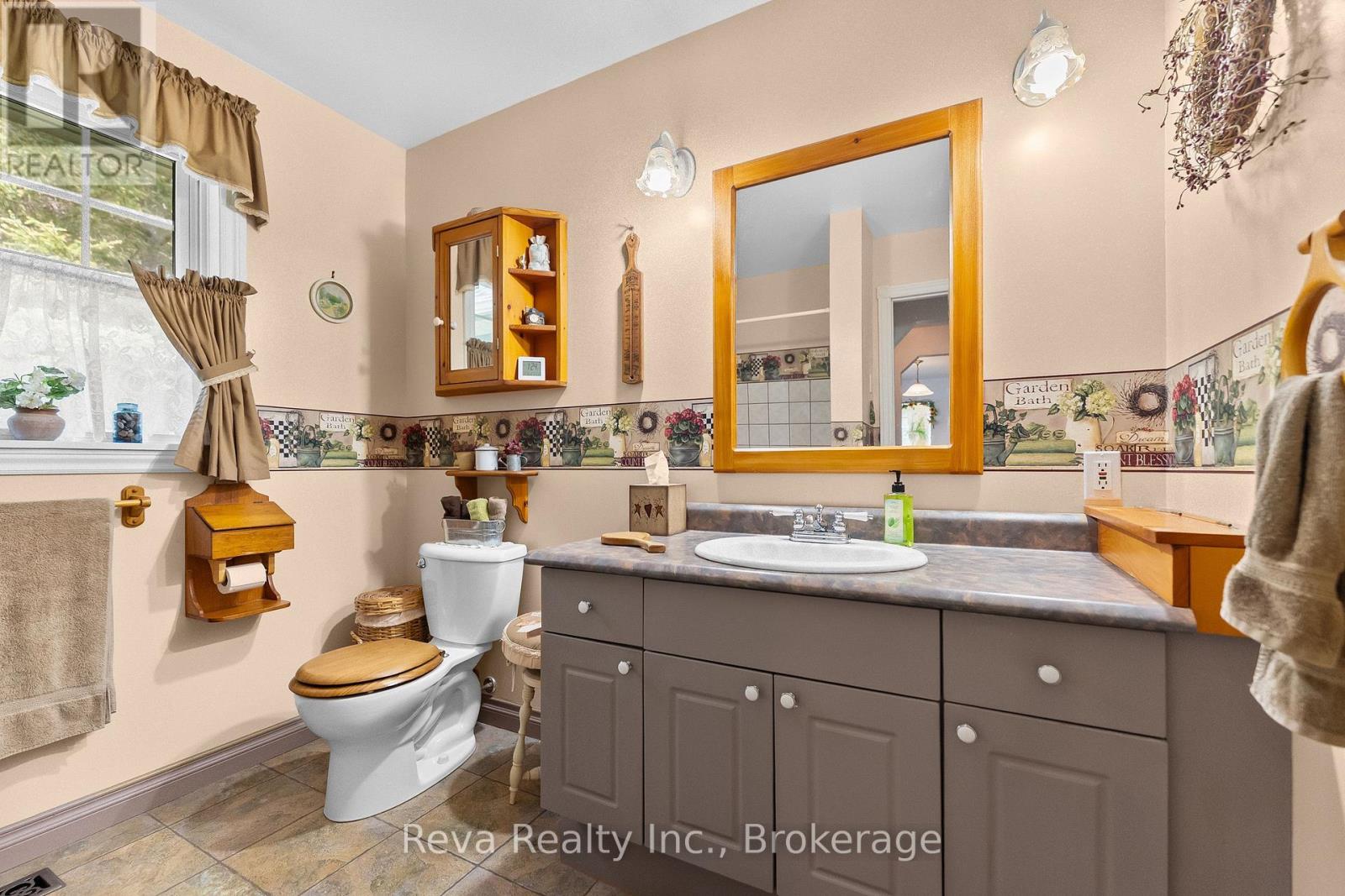 152 HASS ROAD - 14