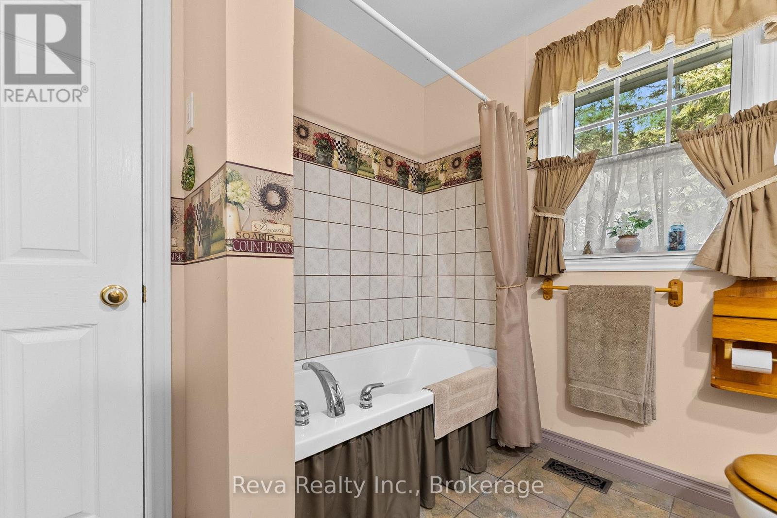 152 HASS ROAD - 15