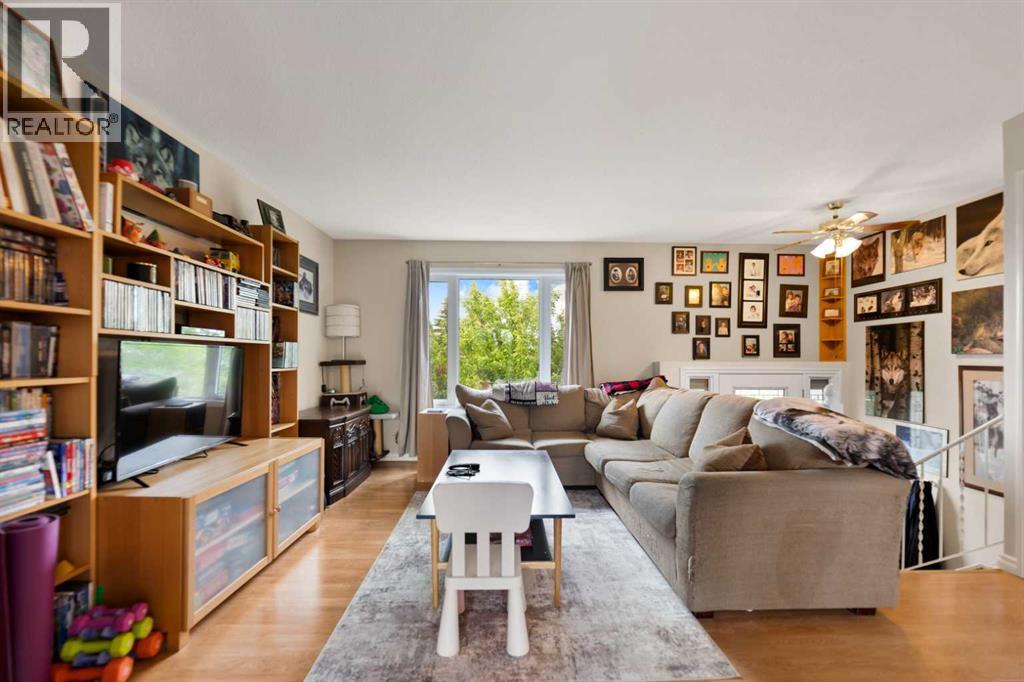 323 maddock Crescent NE - 11