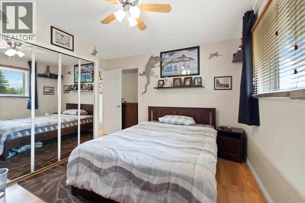 323 maddock Crescent NE - 24