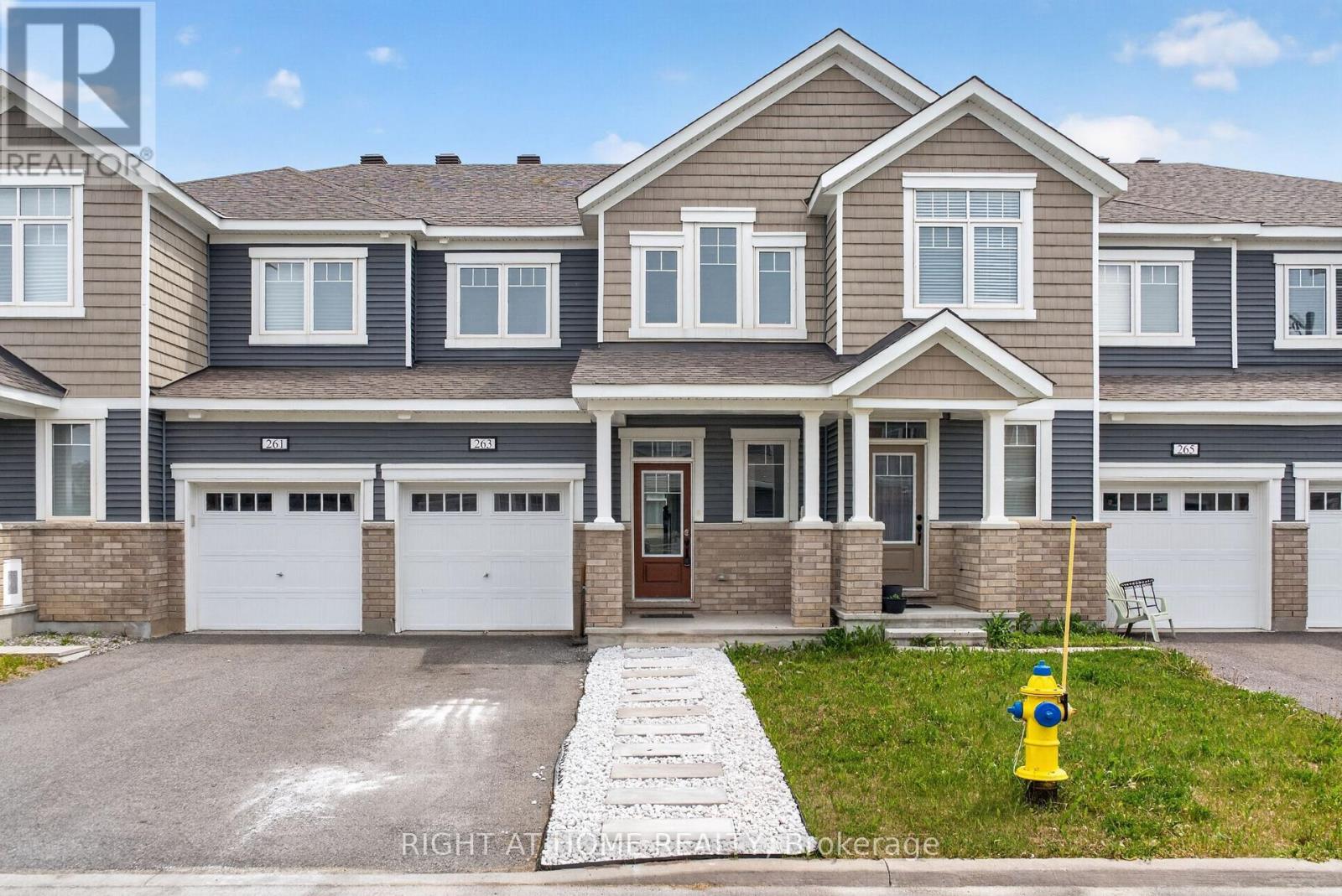 263 SWEETVALLEY DRIVE - 1