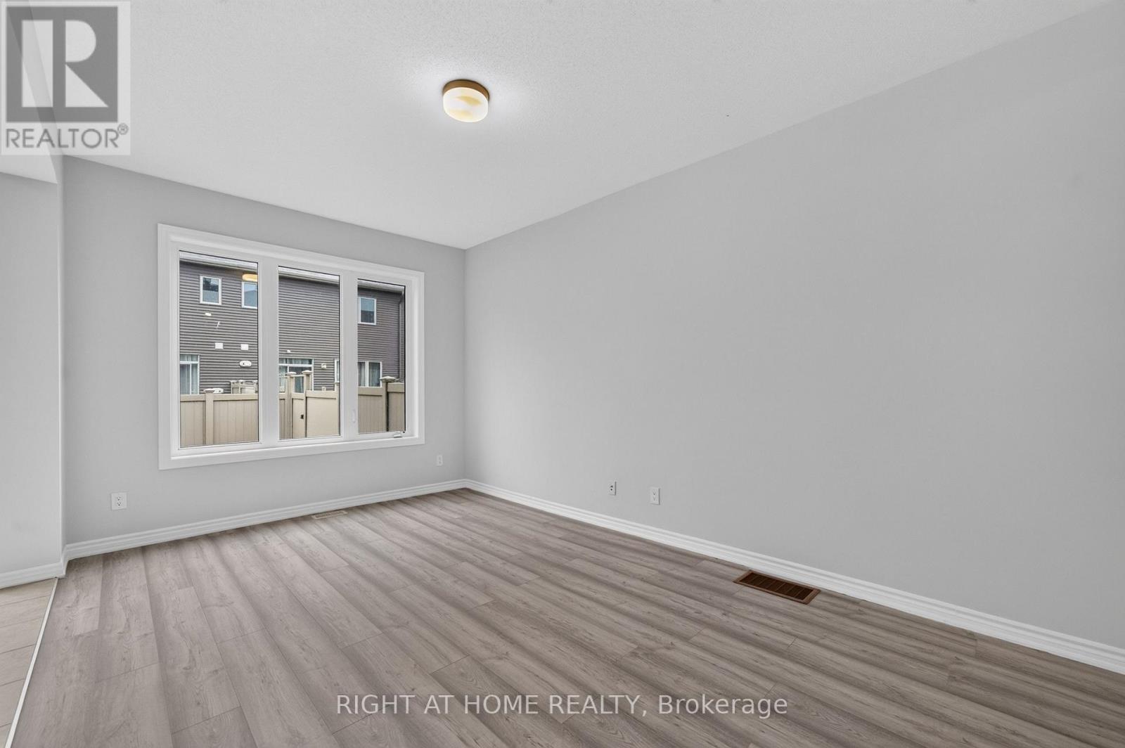263 SWEETVALLEY DRIVE - 11