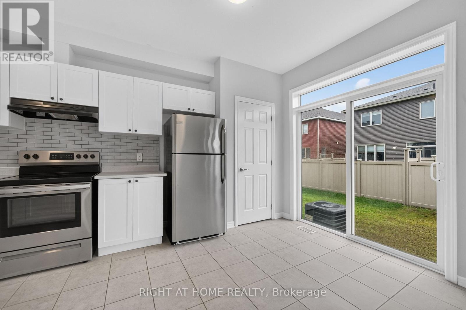 263 SWEETVALLEY DRIVE - 15