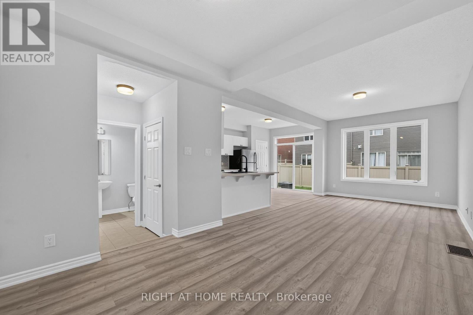 263 SWEETVALLEY DRIVE - 8