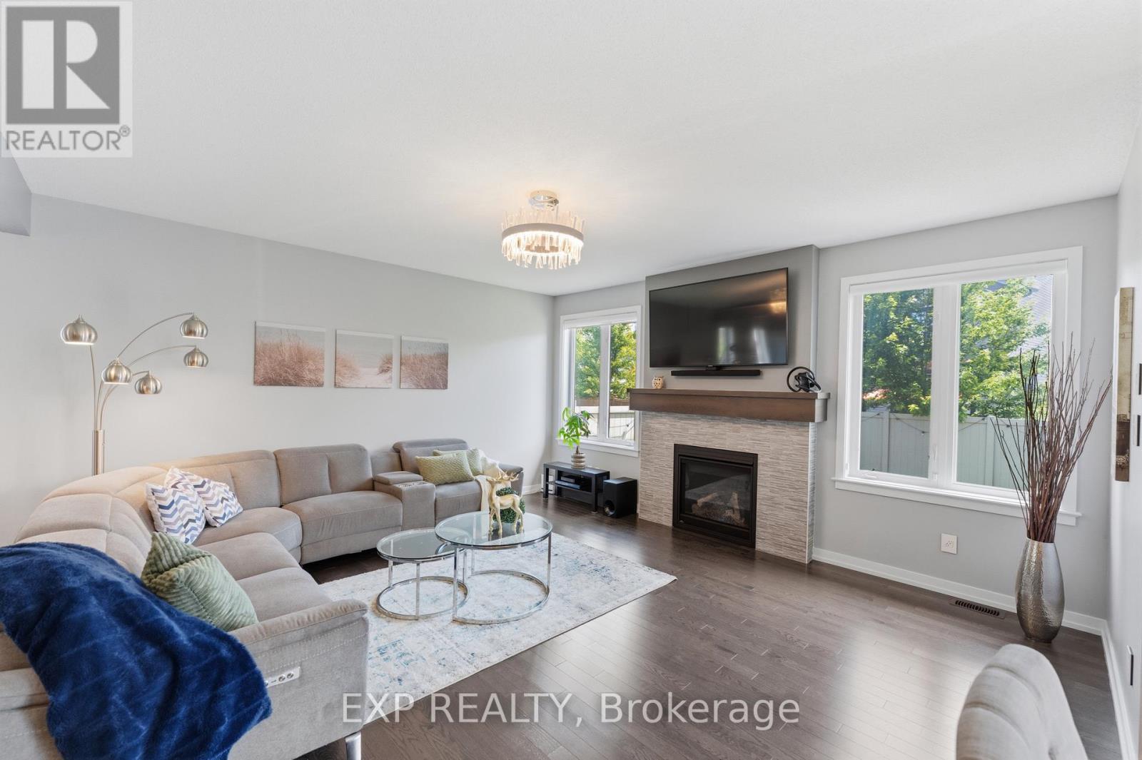 307 OXER PLACE - 14