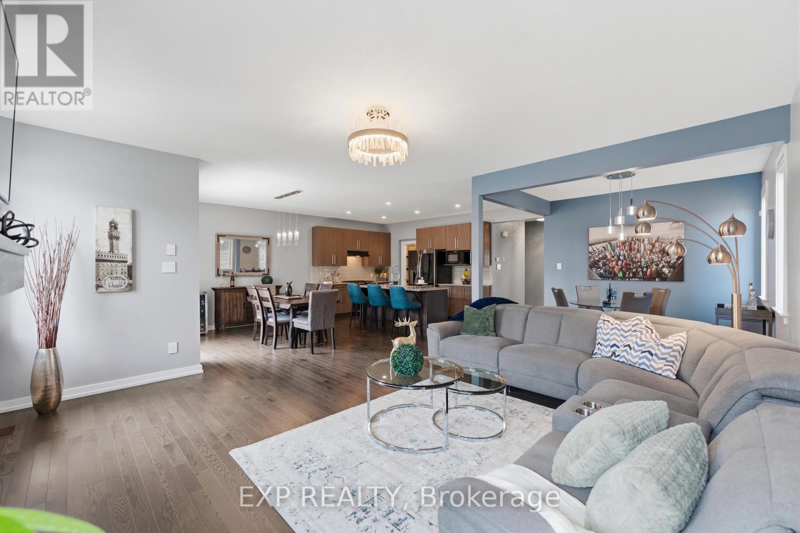 307 OXER PLACE - 16