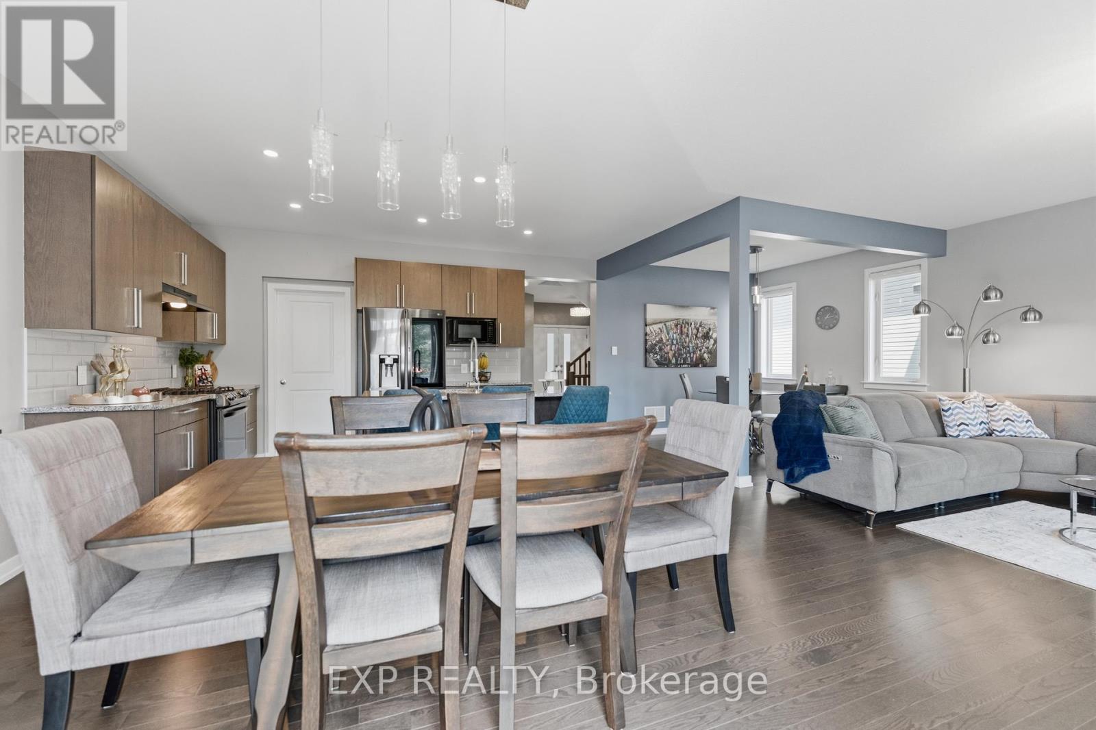 307 OXER PLACE - 17