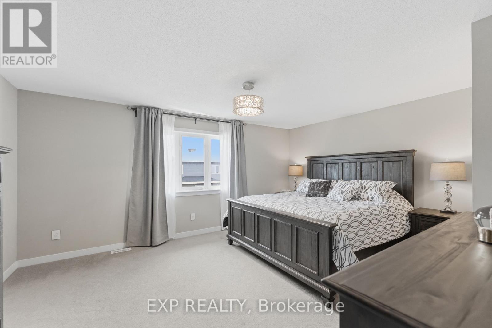 307 OXER PLACE - 23