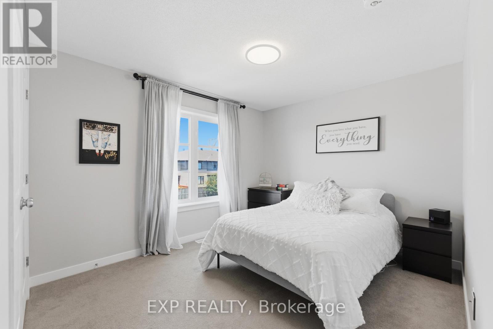 307 OXER PLACE - 29