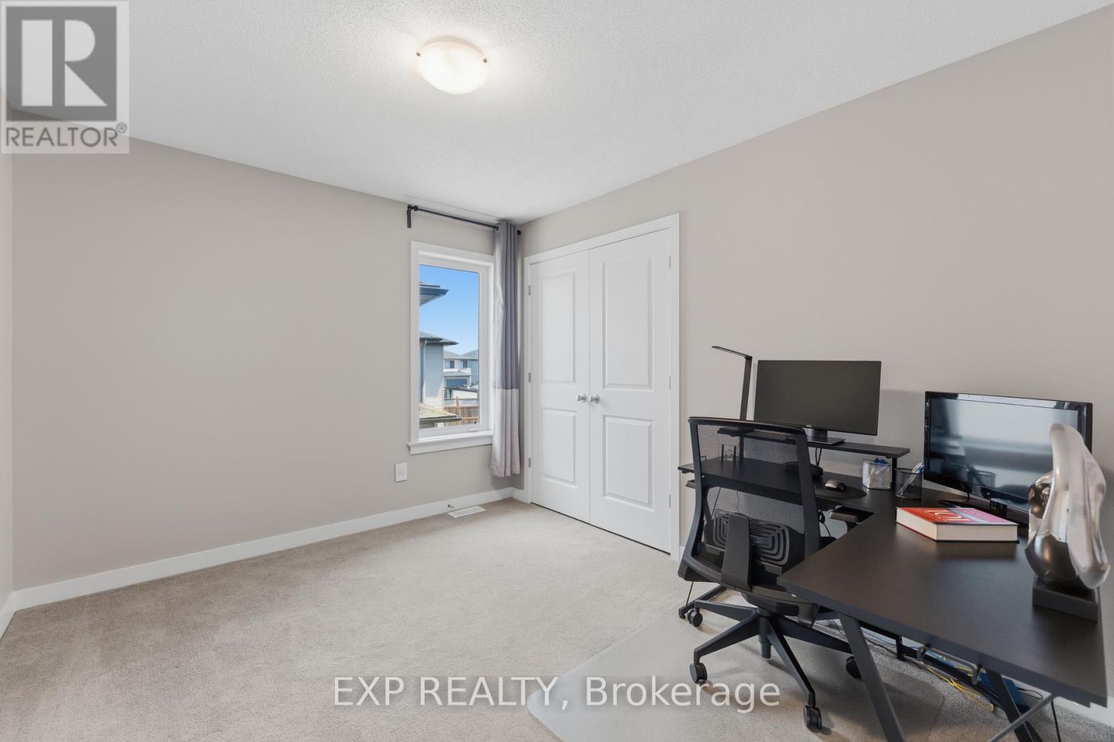 307 OXER PLACE - 30