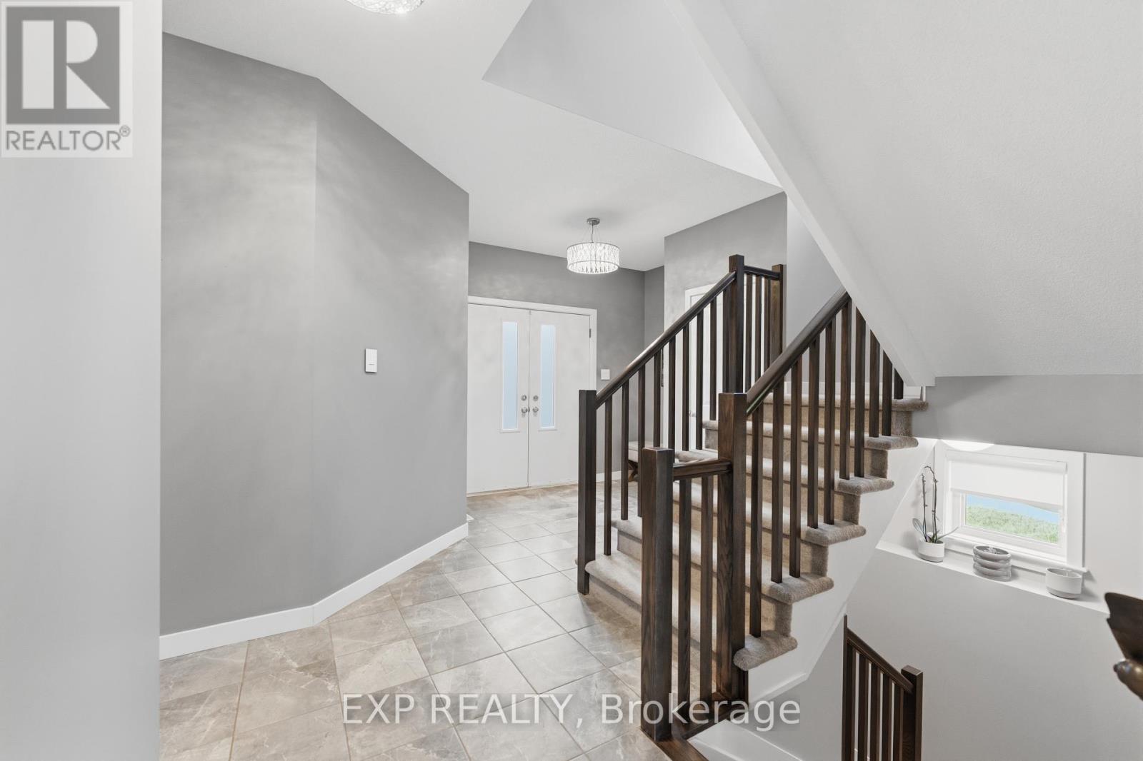 307 OXER PLACE - 5