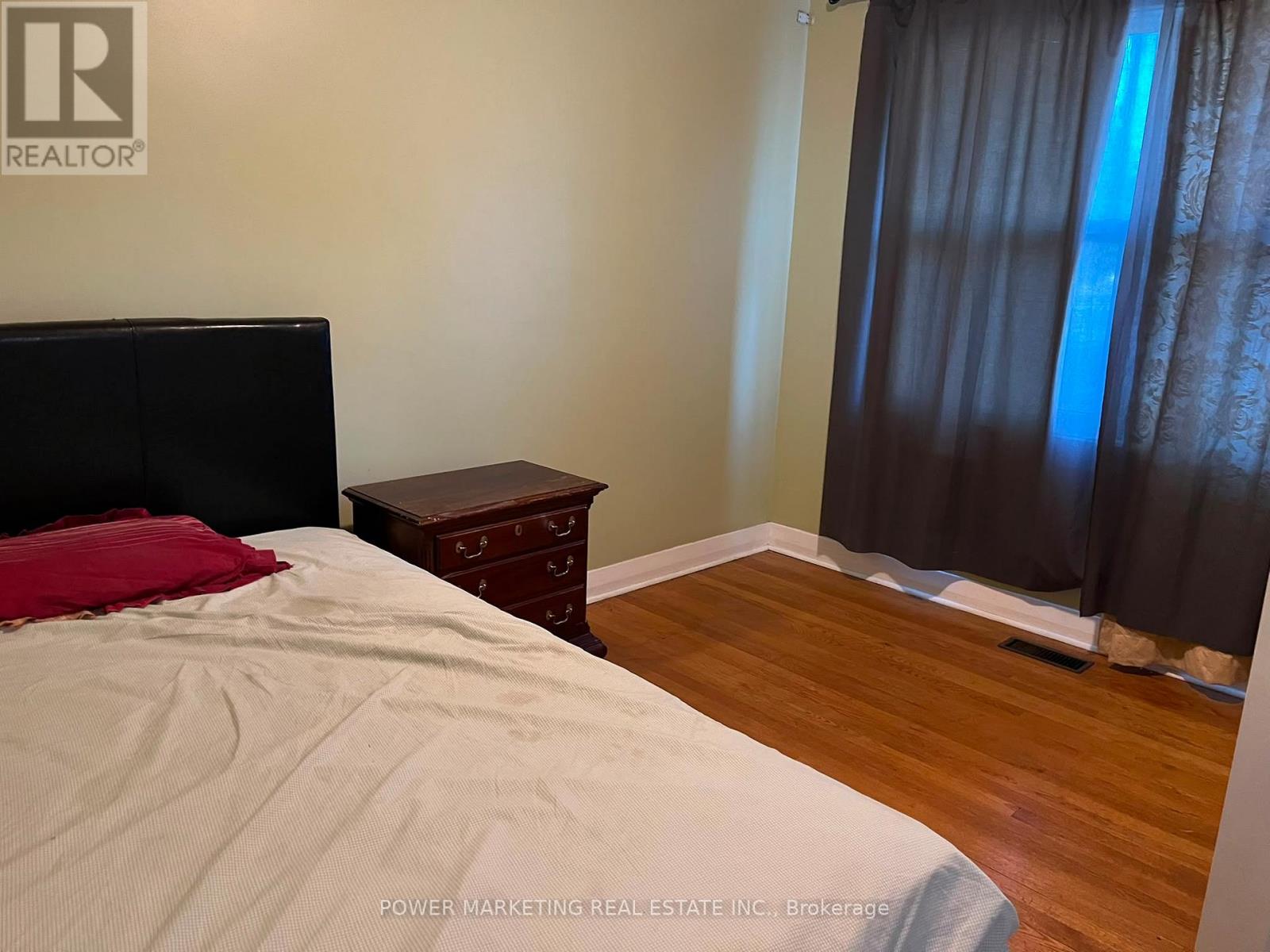 3 Bed, 1 Bath House for Rent in Ottawa – 2576 ALTA VISTA DRIVE, Ottawa – MLS# X13552224 - Image 13