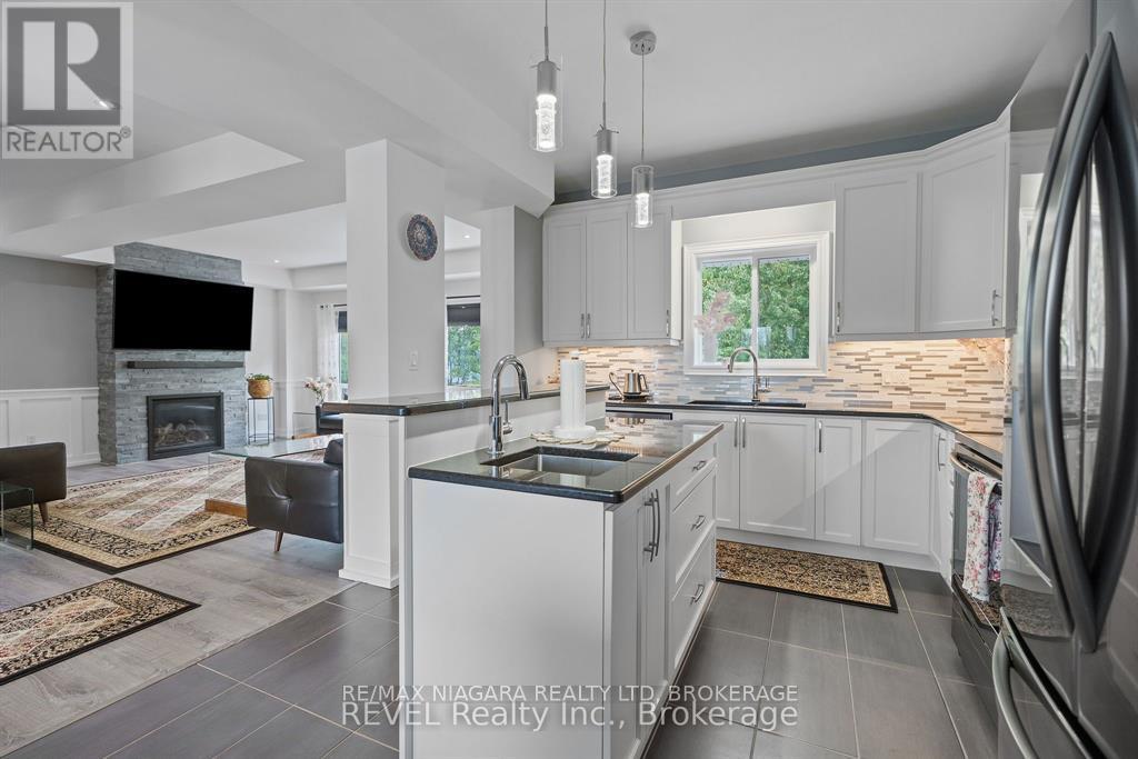 1018 KERBY STREET - 13